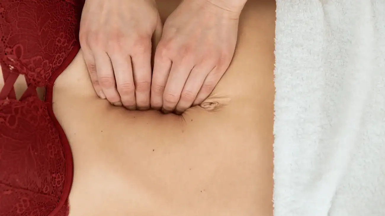 Diastasis Recti Treatment in the UK: Non-Surgical Options That Actually Work 2 1 1